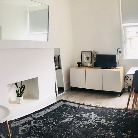 Bright Chiswick Apartment - Great Location Londra Dış mekan fotoğraf