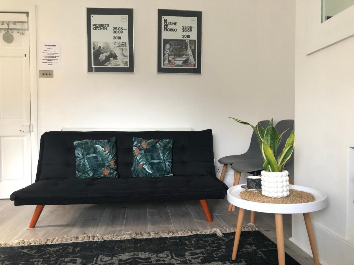 Bright Chiswick Apartment - Great Location Londra Dış mekan fotoğraf