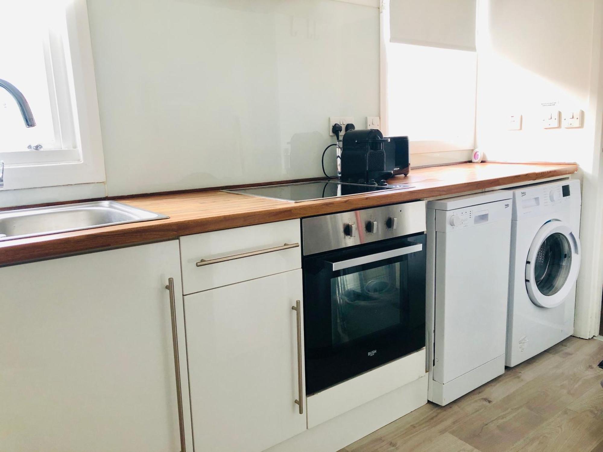 Bright Chiswick Apartment - Great Location Londra Dış mekan fotoğraf