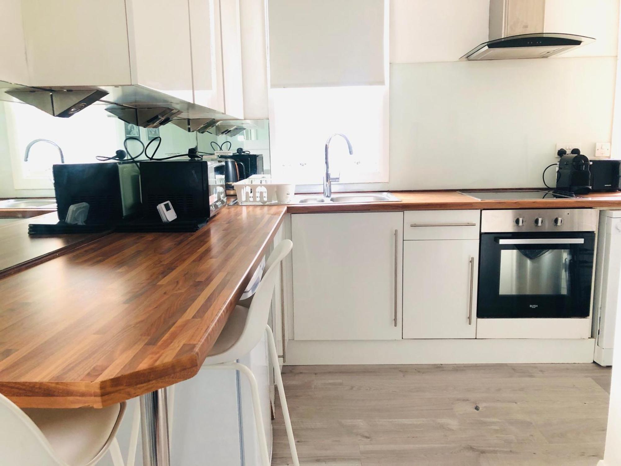 Bright Chiswick Apartment - Great Location Londra Dış mekan fotoğraf