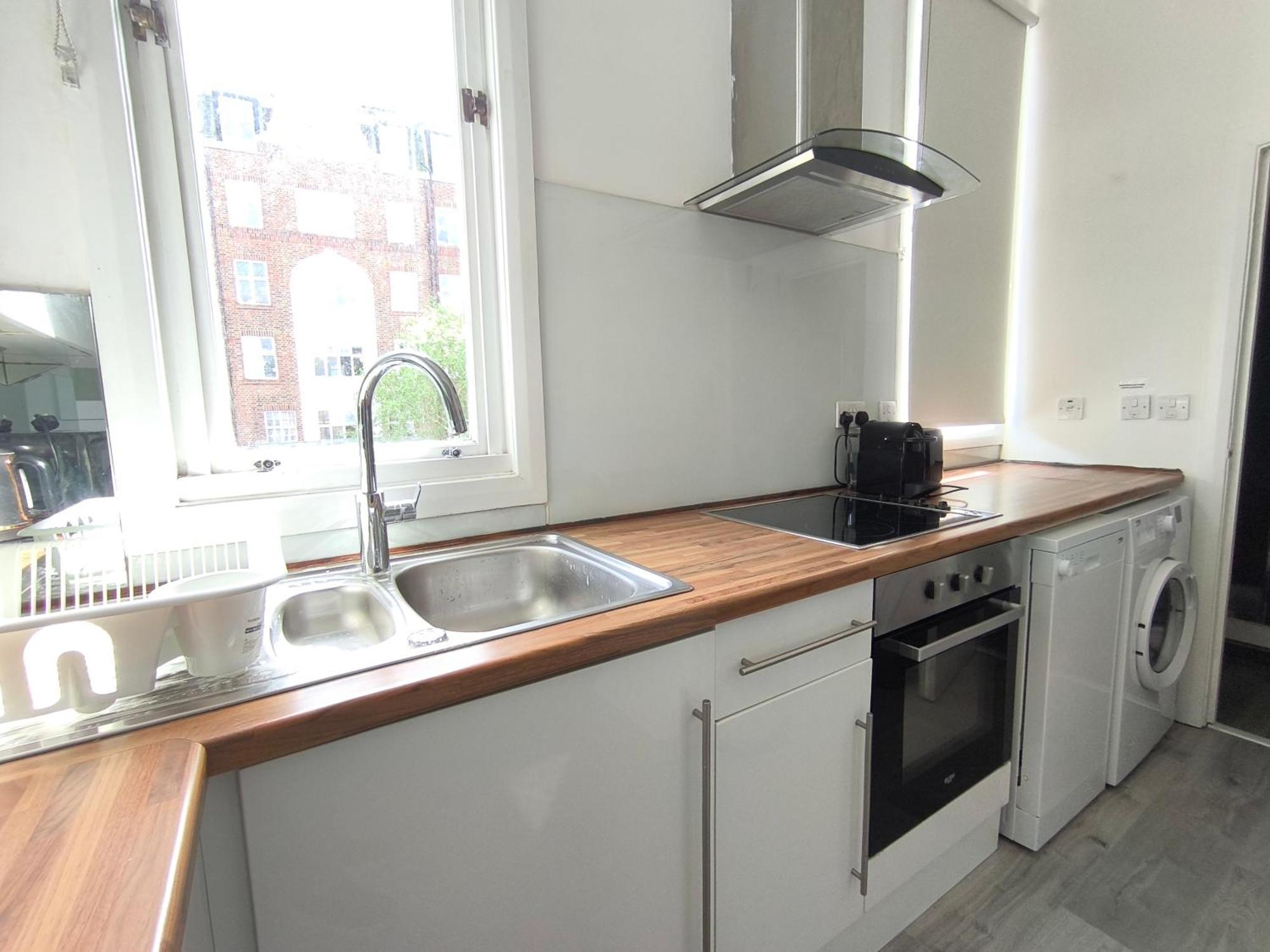 Bright Chiswick Apartment - Great Location Londra Dış mekan fotoğraf